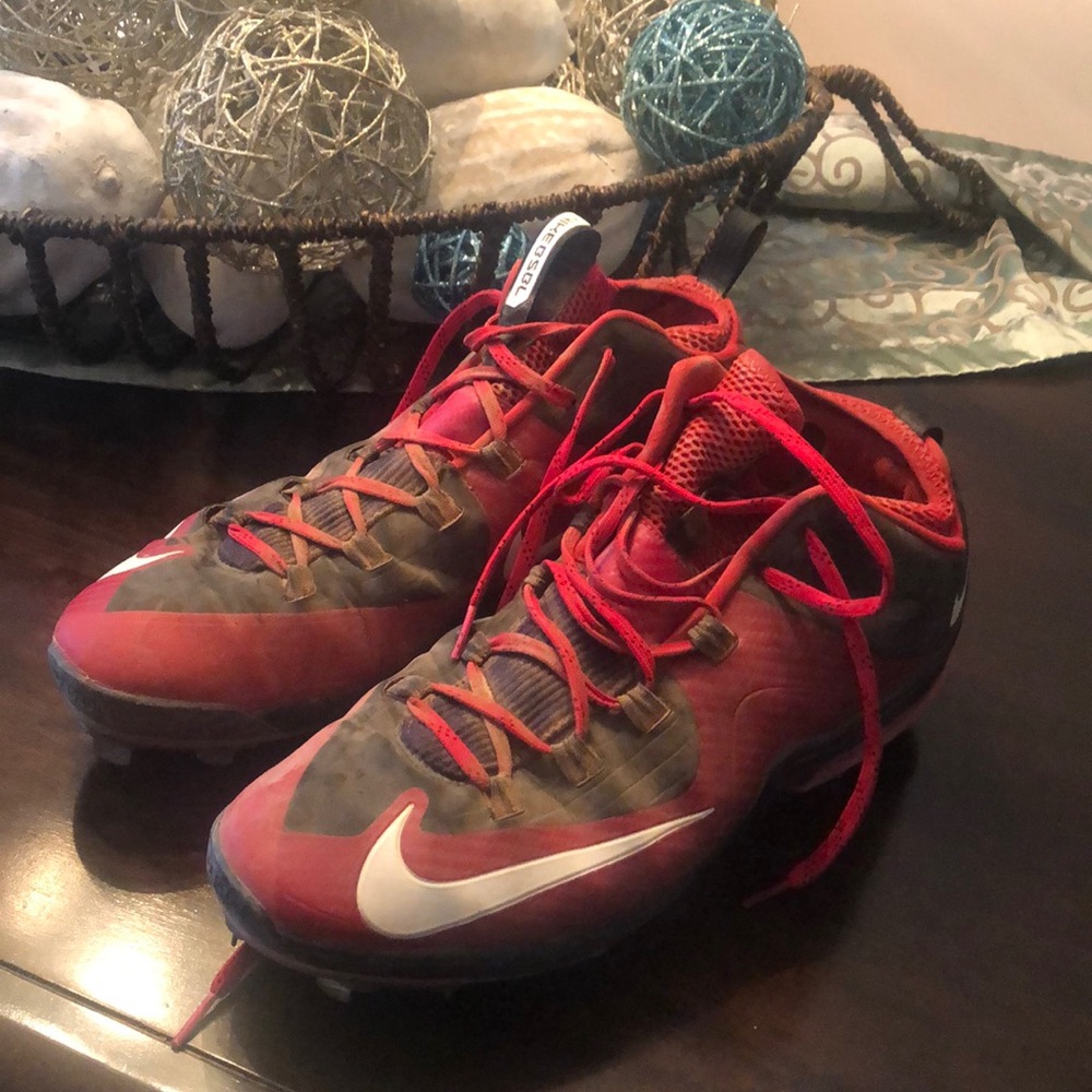 Nike baseball cleats